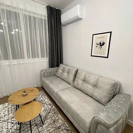 Apartment Vanquish *