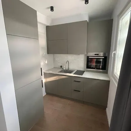 Vanquish דירה וארנה